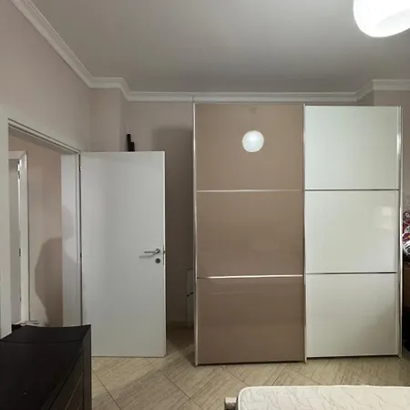 Lejlighedshotel 46property Golem (Tirana)